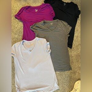 Old Navy active GO DRY LARGE V-Neck Short Sleeve Women’s Tee - Multi Color Pack
